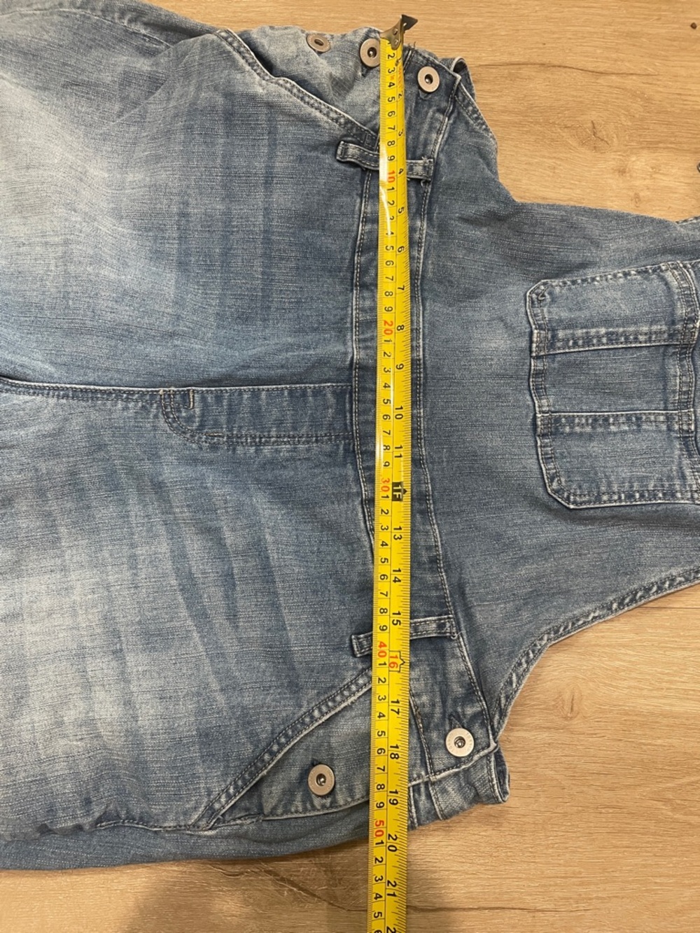 Torrid Light Wash Denim Women's Cropped Overalls with Adjustable Straps 20 - Picture 7 of 7